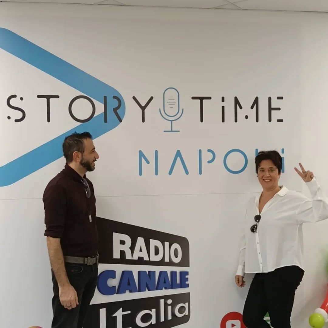 STORYTIME Napoli: L'Onda di Entusiasmo con i Volti di Lakelovers_ita!